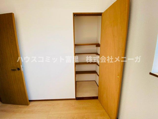 八街市希望ヶ丘　中古戸建の収納