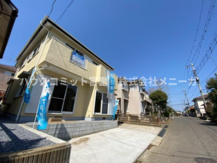 八街市希望ヶ丘　中古戸建の前面道路含む現地写真