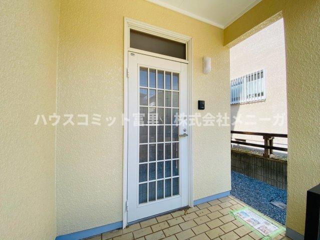八街市希望ヶ丘　中古戸建の玄関