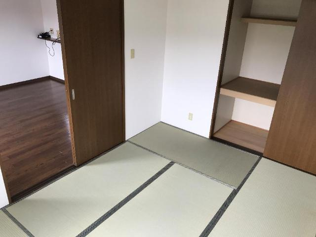 エスペランス　光の内装|６畳和室　入居前に畳表替えします