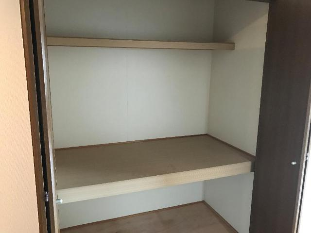 エスペランス　光の収納|キッチン横の収納