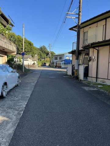 土地　鶴見町の前面道路含む現地写真