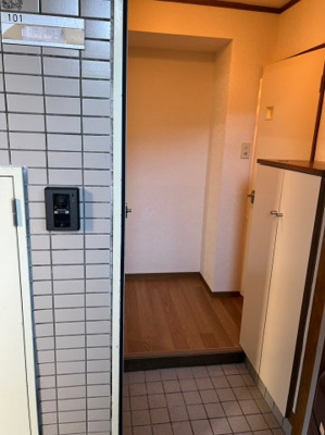 【玄関】 | パストラル追浜 | 敷地内ゴミ捨て場