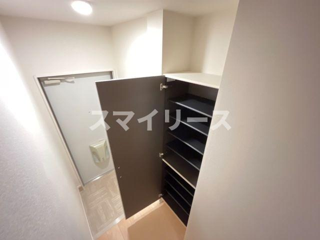 ビルゲ高柳の収納