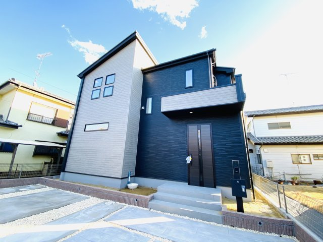 富里市七栄7期　1号棟の外観