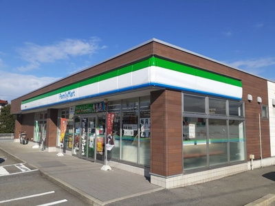 【周辺】 | フォルスラーマ | ファミリーマート黒部植木店まで800m