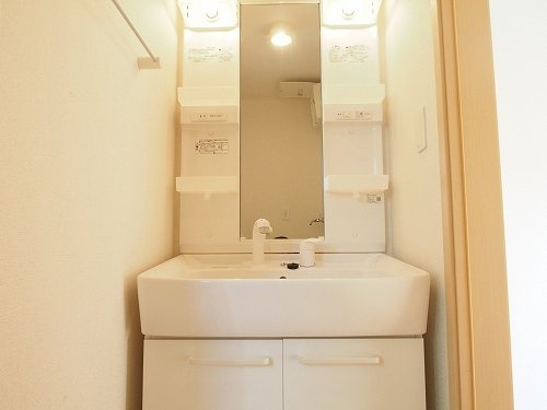 オワゾー・ブルーＢの洗面所