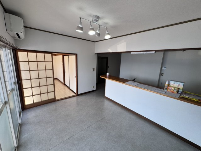 メゾン中岡の和室