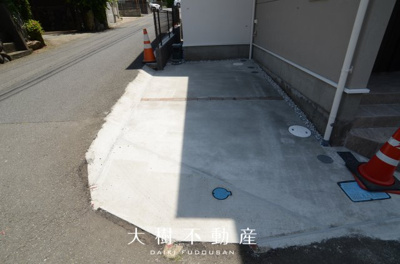 【駐車場】 | 海老名市上今泉1丁目 新築戸建て 全1棟【仲介手数料無料】