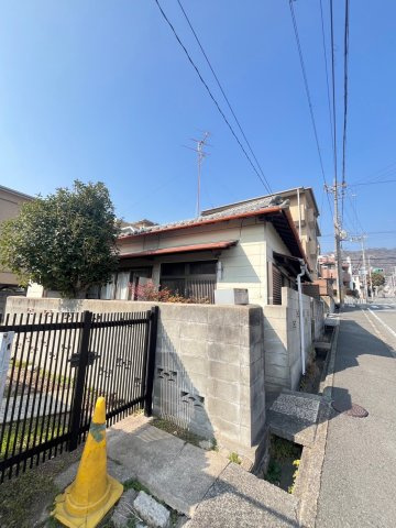 西岡本四丁目貸家