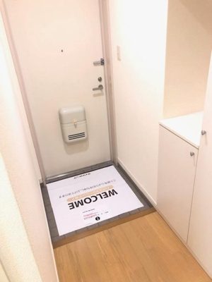 【玄関】 | ラ・ティーダ | 玄関内　シューズボックス