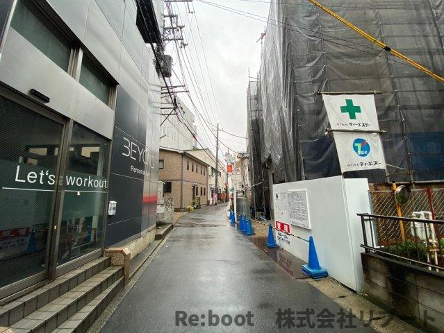 下川ビルの周辺