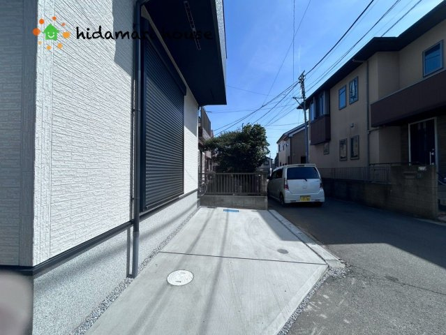 西区指扇　23-3期　新築戸建　リナージュ01の駐車場