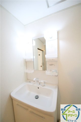 ソレイユ明石の独立洗面台|※類似部屋