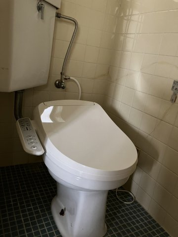 信濃町貸家のトイレ