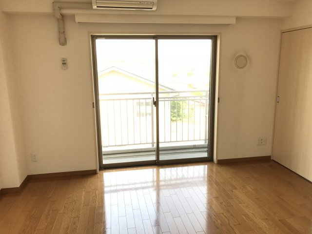 クレールプレイス佐野の居間・リビング