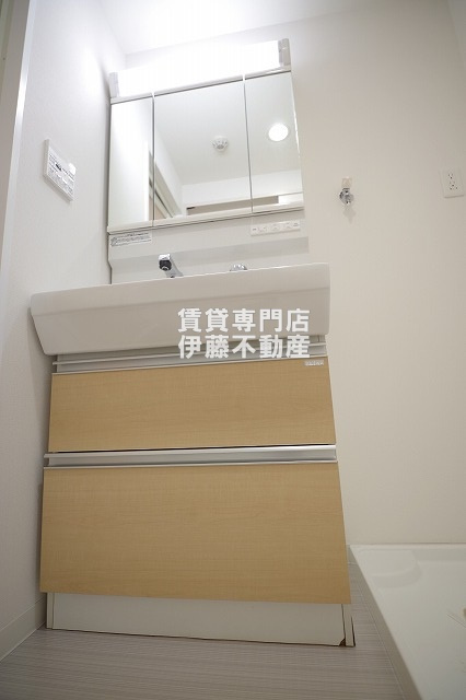 カルマートの独立洗面台