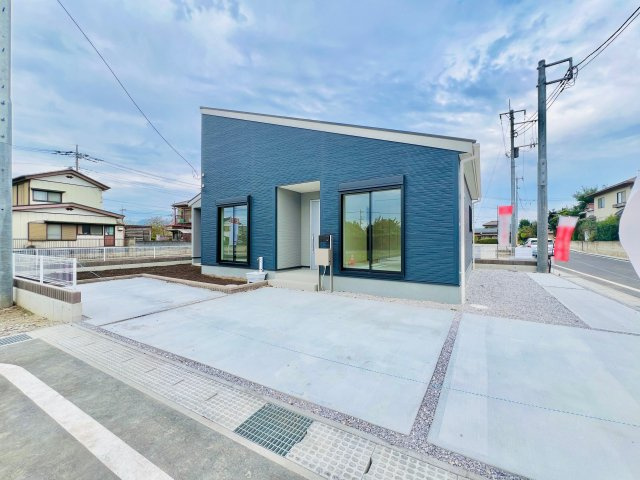 前橋北代田町の外観|駐車スペースを確保しながらお庭のスペースも♪