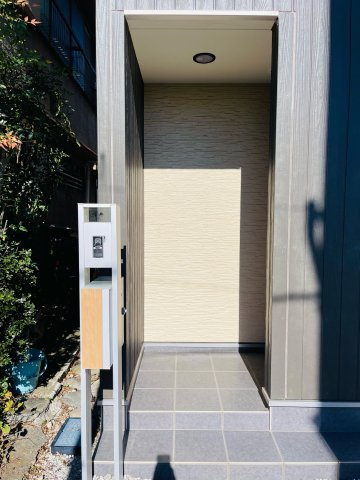 あきる野市野辺　中古戸建のエントランス
