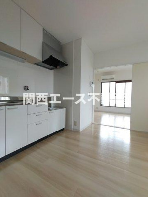  | トトロハイツ