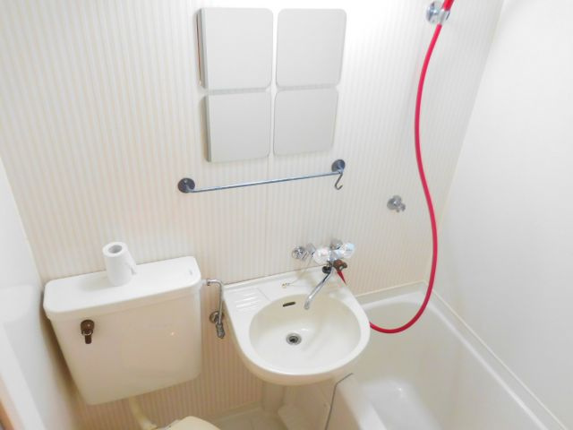 レリーサ真上の洗面所