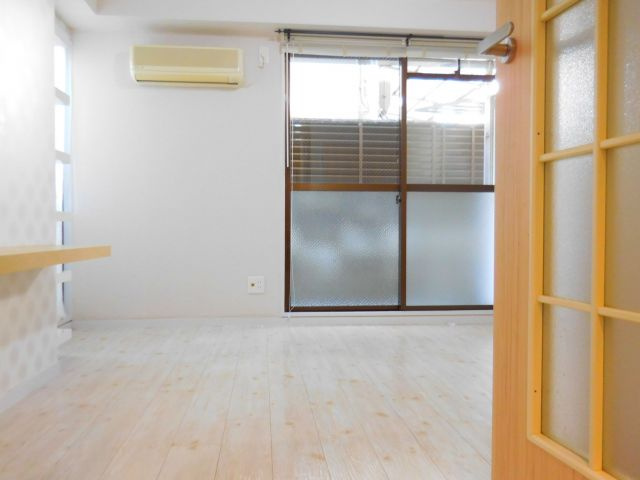 レリーサ真上の居間・リビング