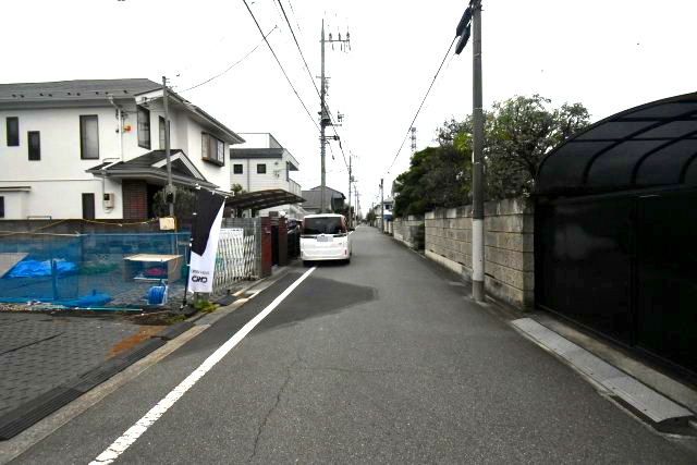 吉祥寺東町3丁目・売地の前面道路含む現地写真