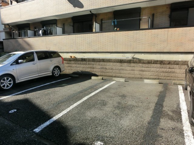 セレ上星川の駐車場|セレ上星川　駐車場