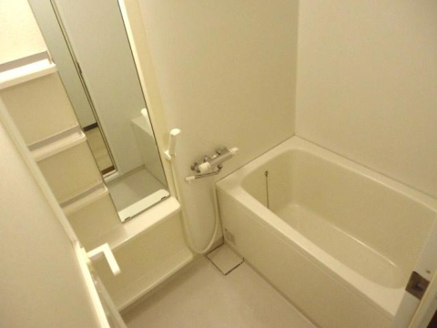 VIRAGE TAKASUの浴室