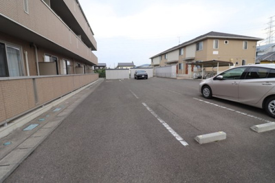 【駐車場】 | セジュール笹谷 | 駐車場