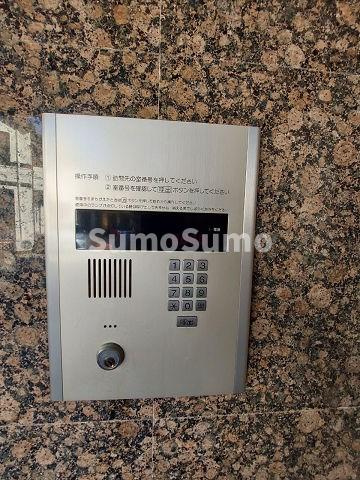 尼崎市元浜町２丁目の賃貸マンションの外観