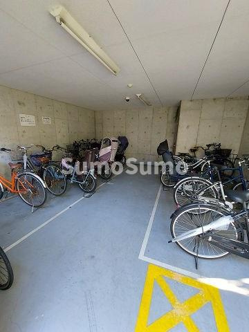 尼崎市元浜町２丁目の賃貸マンションの外観