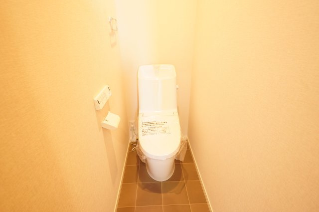 UT PLACE大原町のトイレ|ウォシュレット付きの節水タイプのトイレ！