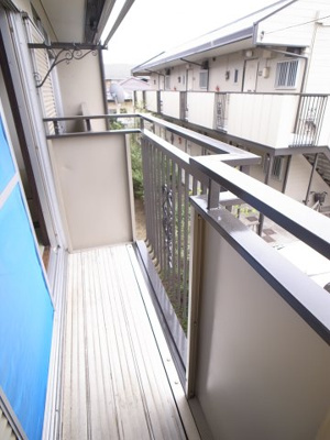 【バルコニー】 | タウニー浜野 | 今日は曇りですが、日当り良好。