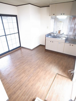 【居間・リビング】 | タウニー浜野 | ダイニングスペースどんなテーブル置こうかしら？