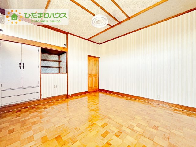 【寝室】 | ひたちなか市高野　中古戸建 | 大きなベッドを置いても余裕の広さの主寝室♪♪