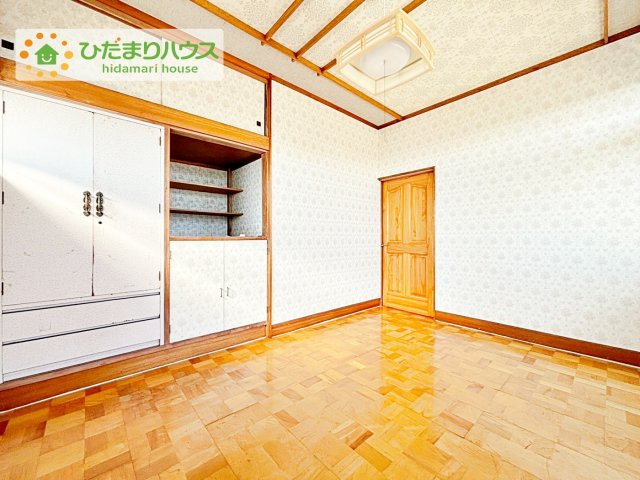 【洋室】 | ひたちなか市高野　中古戸建 | 明るい色の床なので、どんな家具でもマッチします☆彡