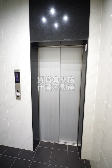 S-RESIDENCE志賀本通のロビー