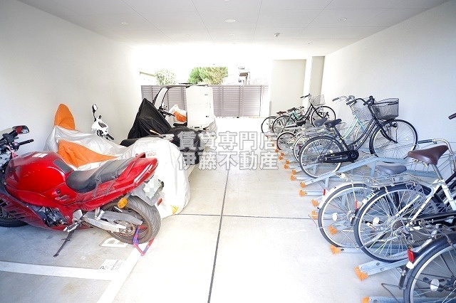 S-RESIDENCE志賀本通の駐車場