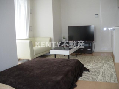 【居間・リビング】 | スカイプラザⅡ | ゆったりとした居間です