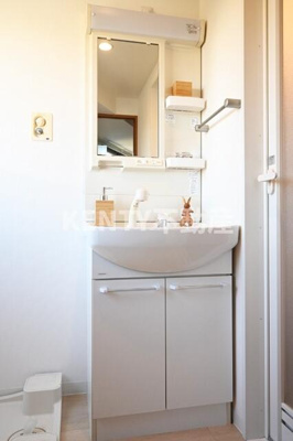 【洗面所】 | スカイプラザⅡ | コンパクトで使いやすい洗面所