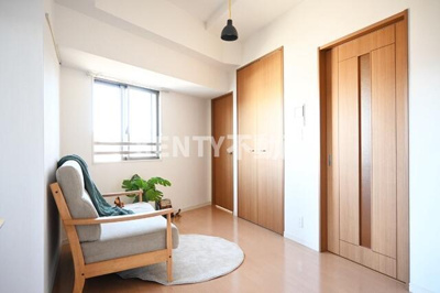 【居間・リビング】 | スカイプラザⅡ | ゆったりとしたリビングです