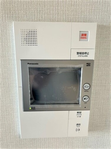 ドレッセタワー武蔵小杉のセキュリティ|セキュリティ：ＴＶモニタ付きインターホン     （2024年10月撮影）