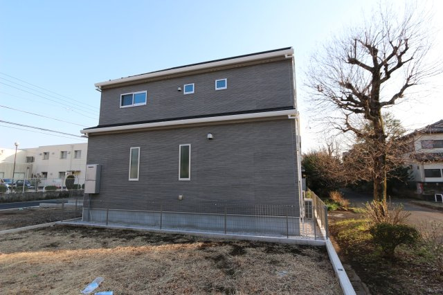 【QUAD】東久留市滝山４丁目の外観|キッチン～パントリー～水回りへアクセス・・・家事導線良好！