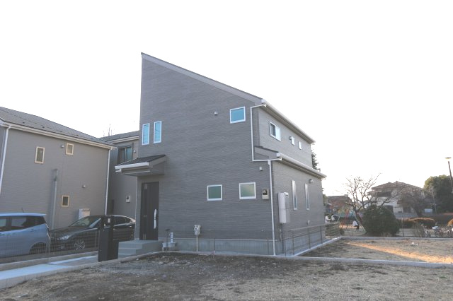 【QUAD】東久留市滝山４丁目の外観|天候の影響を受けにくいインナーバルコニー