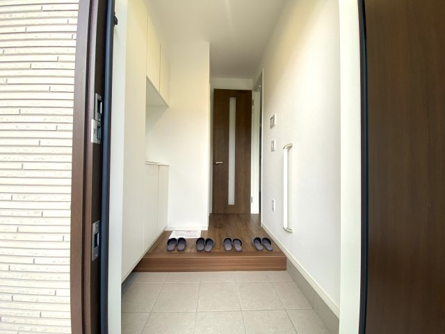 西区井口四丁目　№36311の玄関