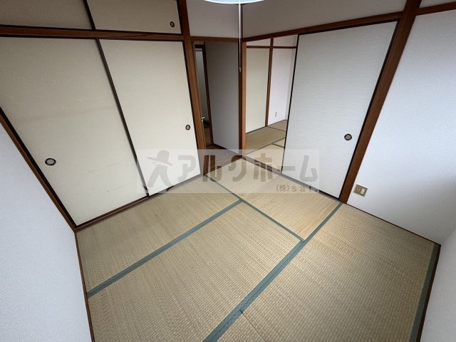 新町ハイツの寝室