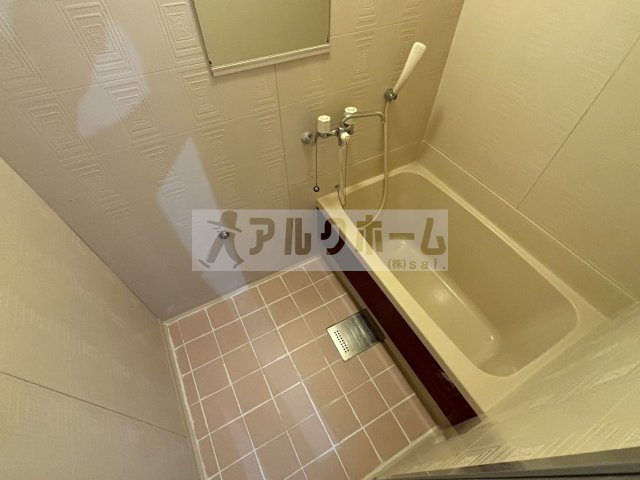 新町ハイツの浴室