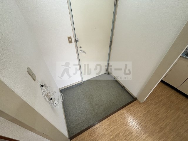 新町ハイツの玄関
