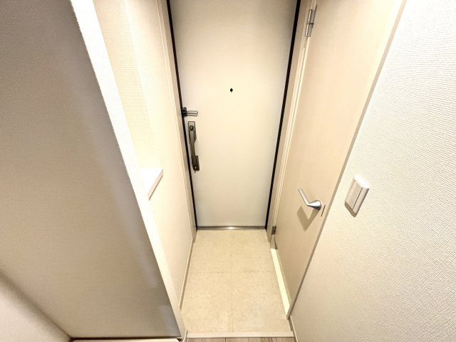リブリ・フォルクローレの玄関